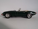 1:18 Bburago Jaguar Type E 1961 Verde. Subida por Francisco